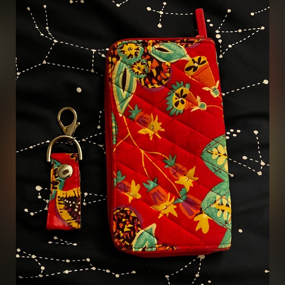 Vera Bradley Wallet and keychain - Picture 2 of 2
